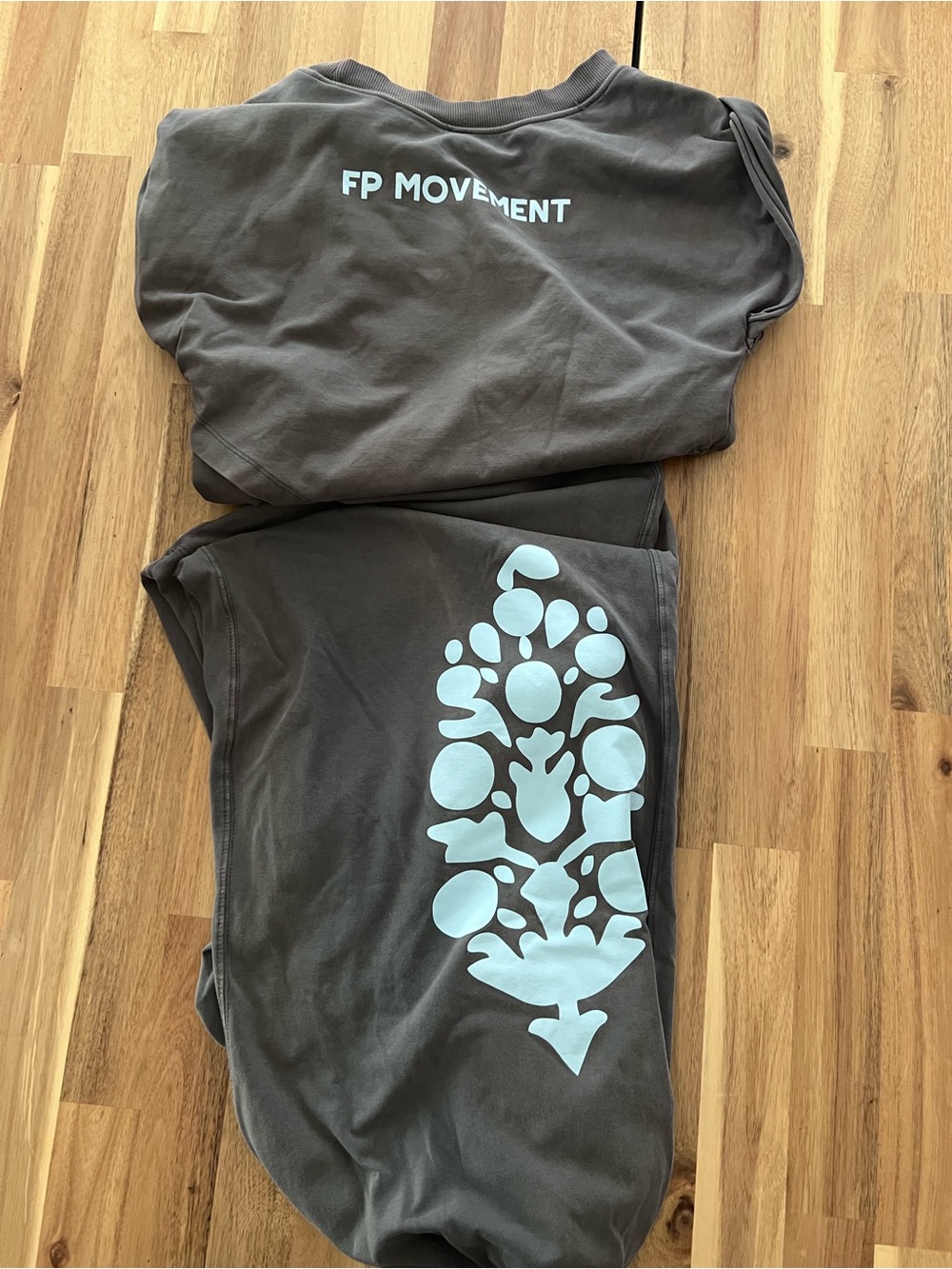 FP Movement Hot Shot Logo Crossover Set in Dark Shadow